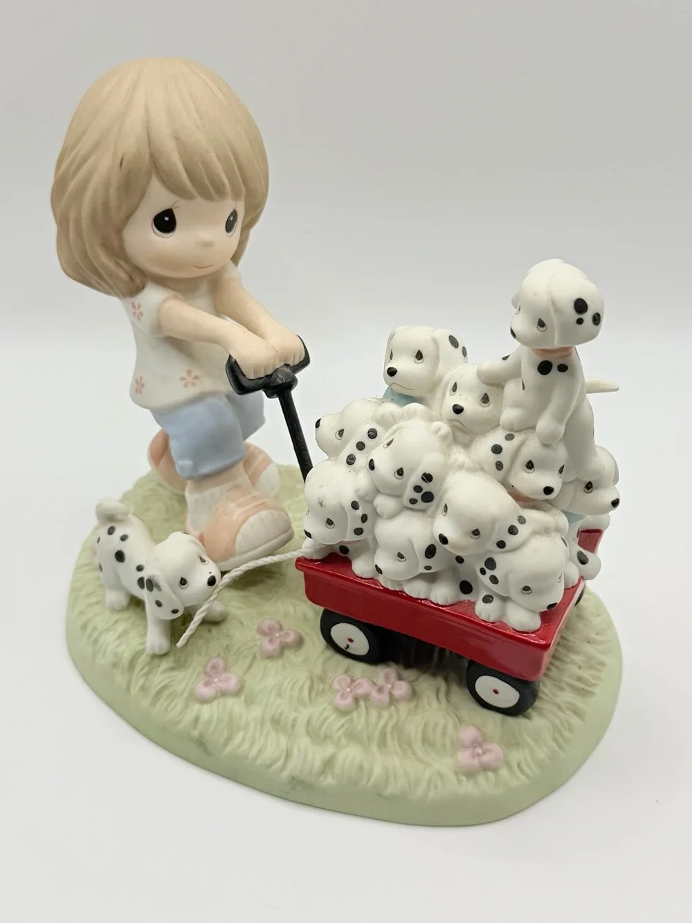 Precious Moments Disney Showcase 101 Dalmatians Wagon Figurine – 2013 #132004